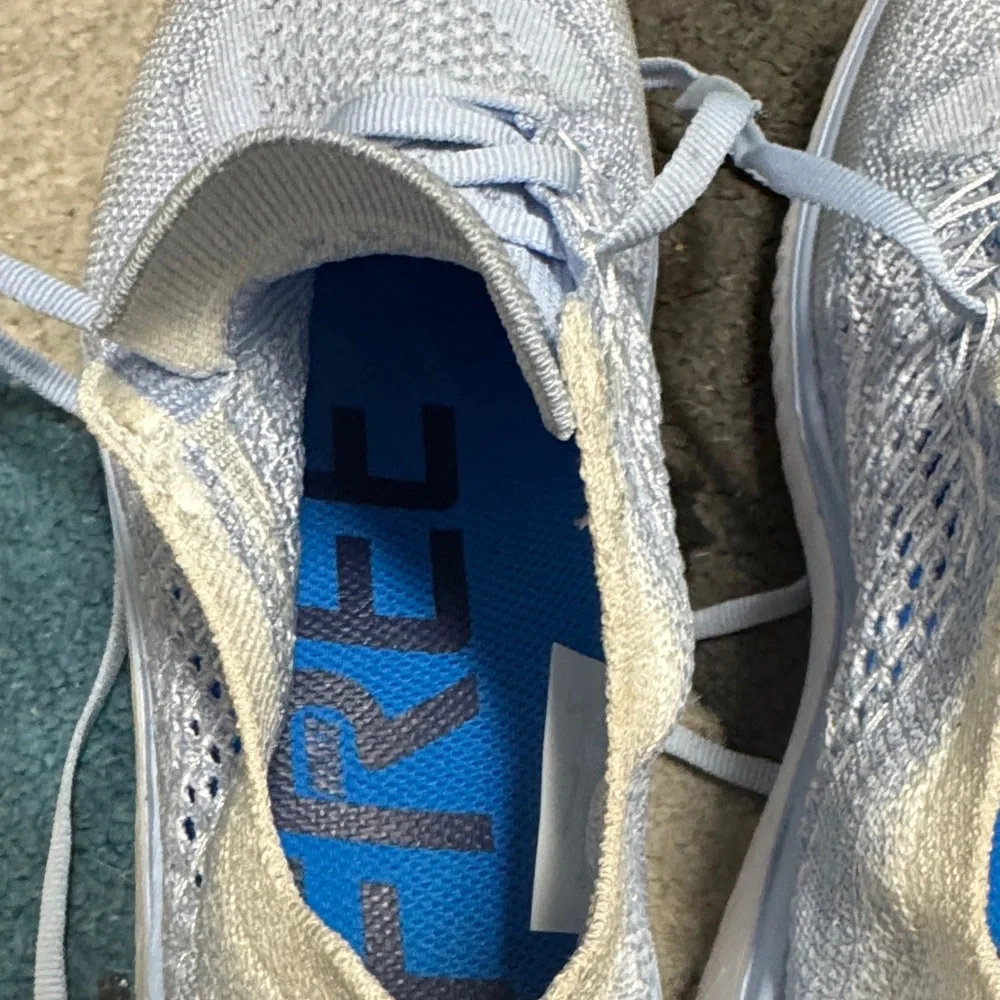 Nike Sky Blue Knit Running Shoes - Picture 6 of 7